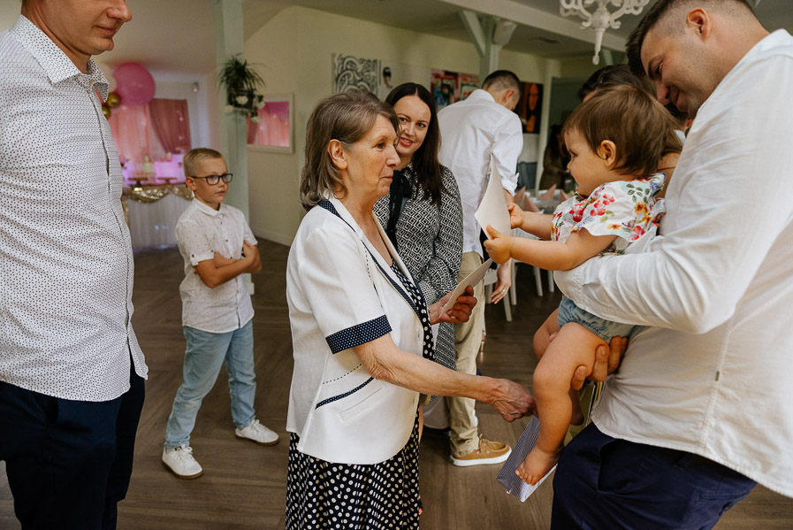 Reportaż z chrztu świętego, Fotograf na chrzest