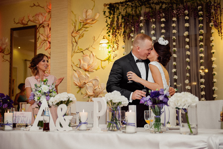 Pocałunek, Zdjęc ślubne pozowane, Fotograf Marcin Pluta