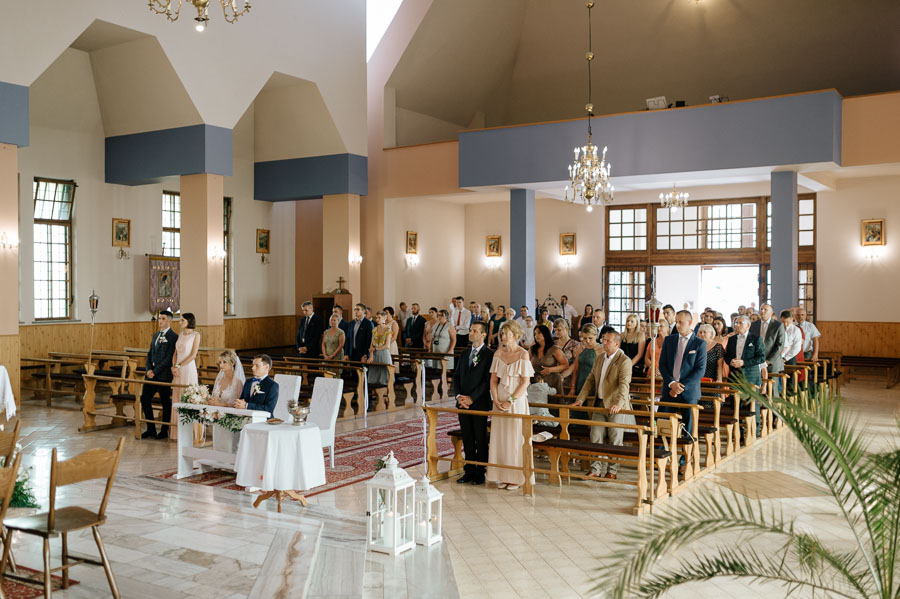 Kościół Najświętszego Serca Pana Jezusa w Rącznej, Fotograf na ślub, Reportaż zdjęciowy ze ślubu