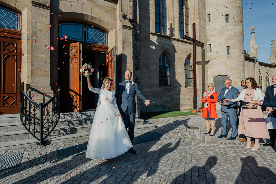 Wyjście z kościoła, Zdjęcia ślubne Śląskie, Fotograf na ślub