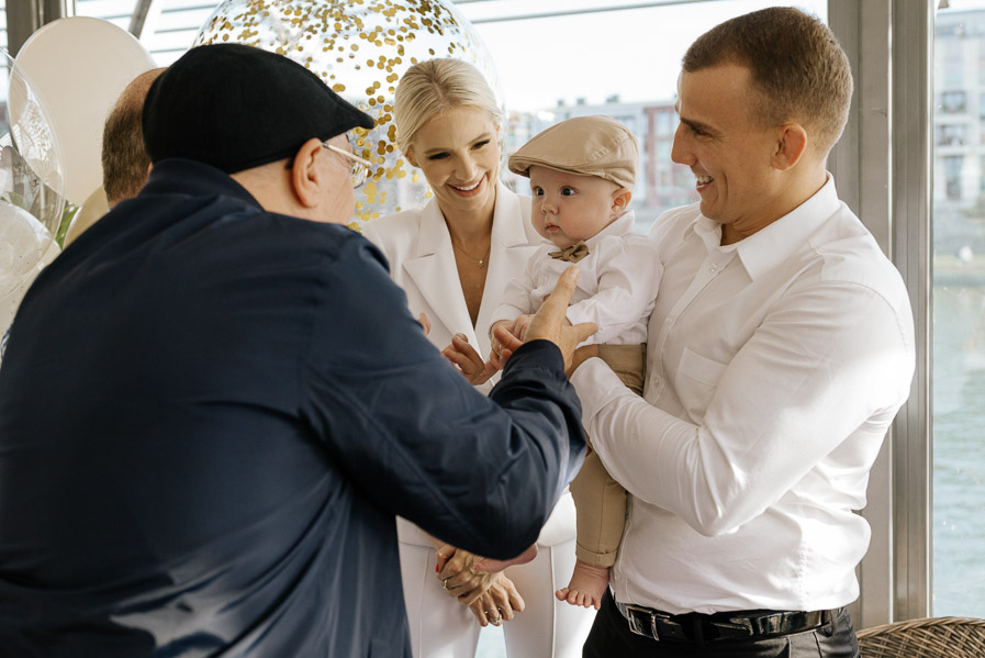 Reportaż z chrztu świętego, Fotograf na chrzest