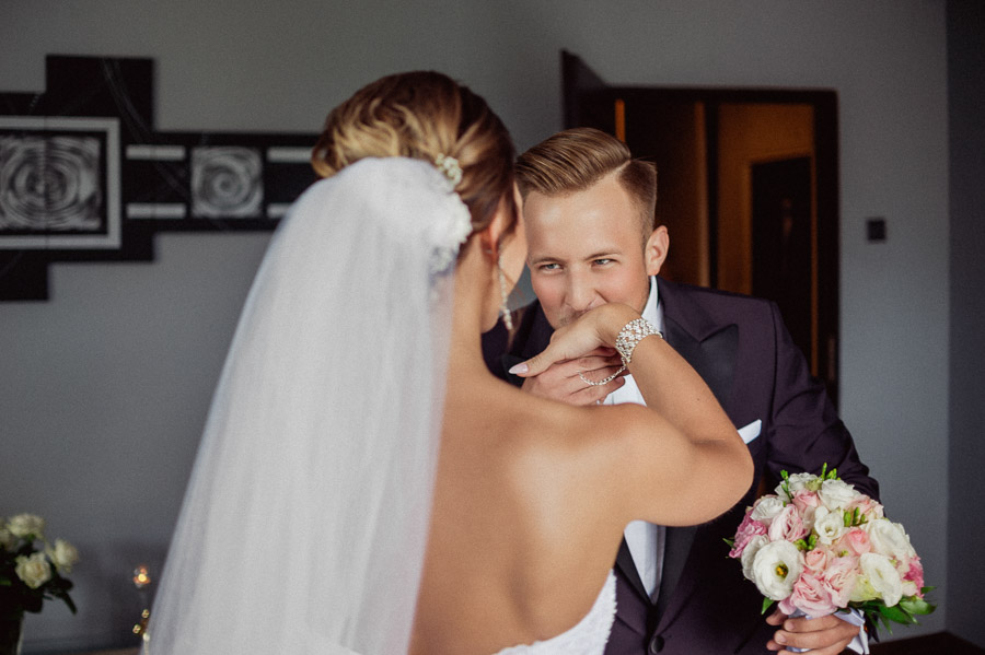 Fotograf ślubny Śląsk - Sfotografowani Marcin Pluta Pocałunek, Fotograf na ślub, Galeria fotografii ślubnej