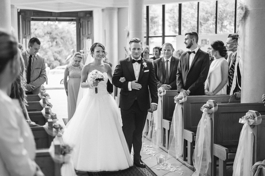 Fotografia Ślubna Śląsk - Sfotografowani Marcin Pluta Wejście do kościoła, Fotograf Marcin Pluta, Sfotografowani