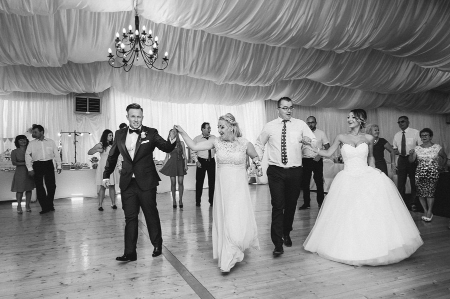 Zabawa weselna, Zdjęć ślubne pozowane, Fotograf Marcin Pluta