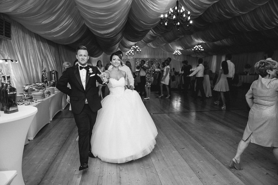 Fotografia Ślubna Śląsk - Sfotografowani Marcin Pluta Polonez ślubny, Najlepsze zdjęcia ślubne, Fotograf na ślub