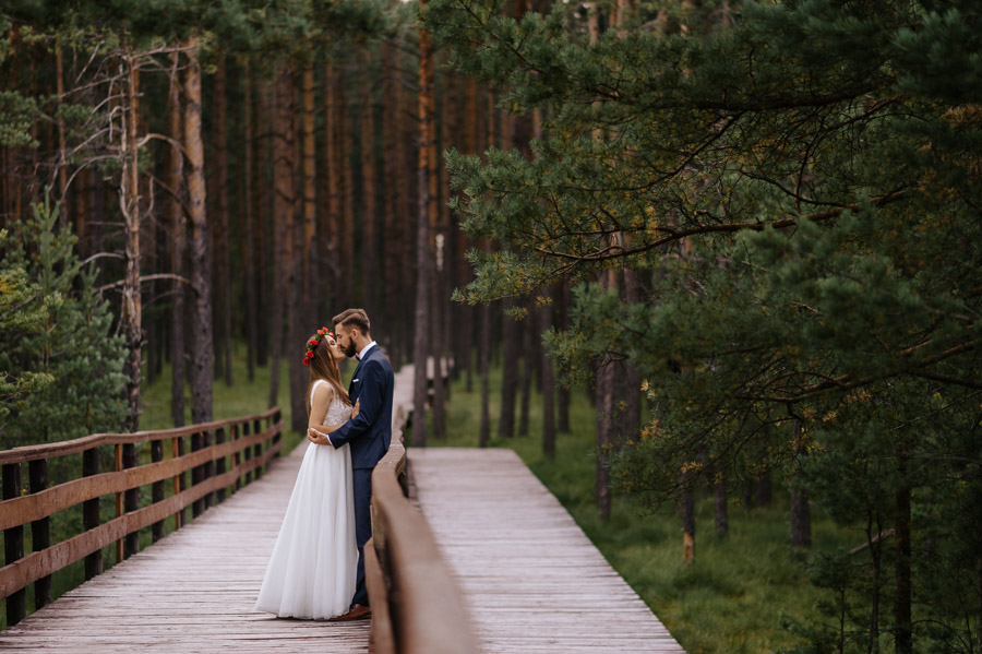 Fotograf ślubny Małopolska - Sfotografowani Marcin Pluta Pocałunek Pary Młodej, Fotograf ślubny Małopolska