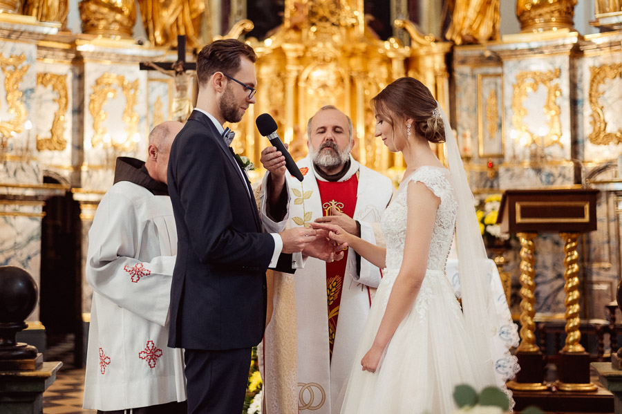 Fotografia Ślubna Kraków - Sfotografowani Marcin Pluta Zakładanie obrączek, Fotografia ślubów i wesel, Fotograf na każde wesele