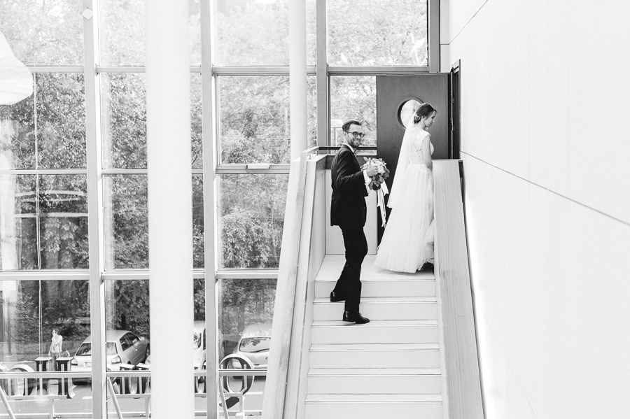 Fotograf ślubny Kraków - Sfotografowani Marcin Pluta Qubus Hotel Kraków, Wejście na salę, Zdjęcia ślubne Kraków, Fotograf na ślub