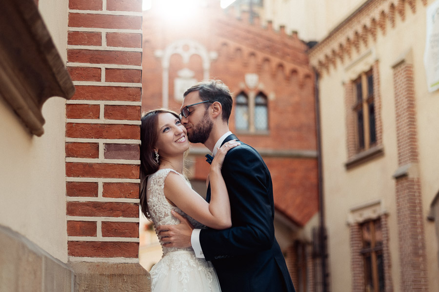 Fotograf ślubny Kraków - Sfotografowani Marcin Pluta Sesja ślubna plenerowa w Krakowie, Romantyczna sesja ślubna Kraków, Fotografia okolicznościowa