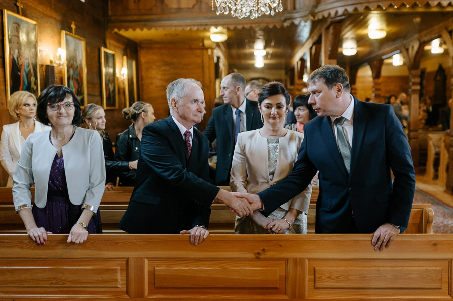 Znak pokoju na ślubie, Rodzice Pary Młodej, Fotografia ślubna