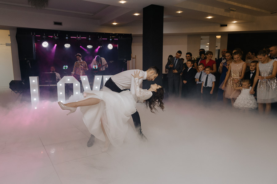 Pierwszy taniec, Szalone pozy podczas tańca, Fotograf na wesele Śląsk