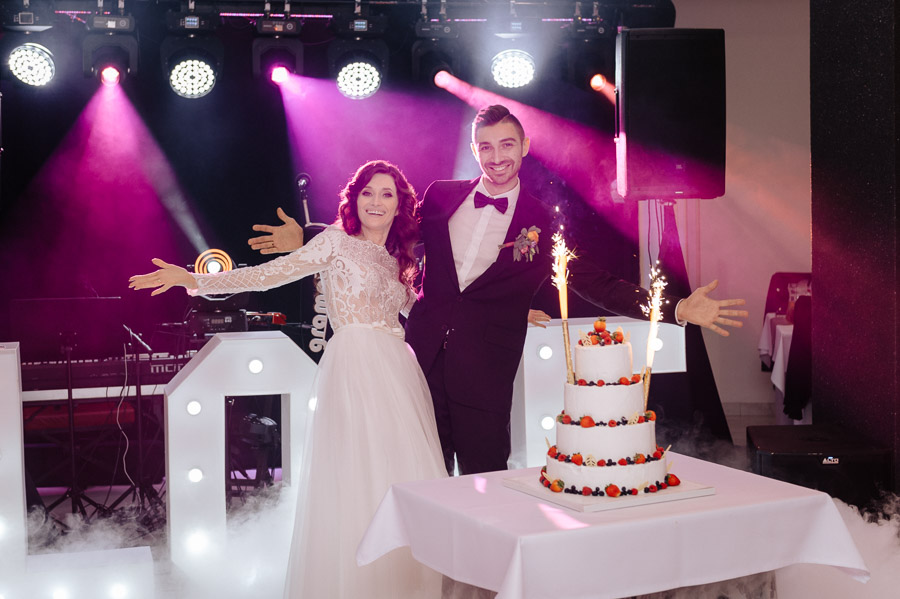 Tort weselny, Race na torcie, Fotograf ślubny Sfotografowani