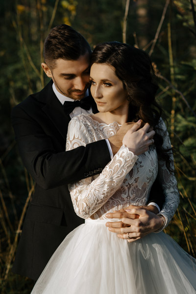 Fotografia Pary Młodej w plenerze, Sesja sensualna w górach
