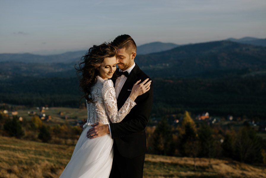 Reportaż z Ochodzity, Romantyczna sesja ślubna, Sfotografowani reportaż ślubny