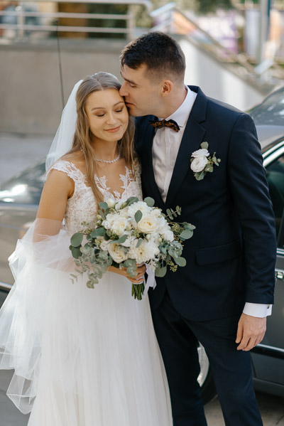 Fotografia Ślubna Kraków - Sfotografowani Marcin Pluta Chwilkę przed ślubem, Fotografia w dniu ślubu, Naturalna fotografia ślubna