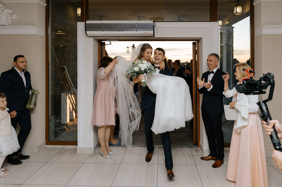 Fotograf ślubny Kraków - Sfotografowani Marcin Pluta Wejście na salę, Fotograf ślubny Kraków, Fotograf Marcin Pluta