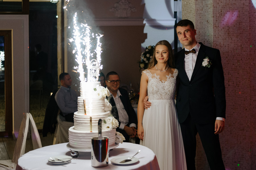 Fotografia Ślubna Kraków - Sfotografowani Marcin Pluta Tort na weselu , Najlepsze zdjęcia ślubne, Fotograf na ślub kościelny