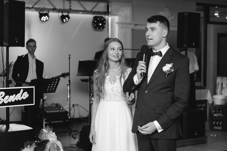 Fotograf ślubny Kraków - Sfotografowani Marcin Pluta Pan Młody przemawia, Fotografia ślubna Kraków, Zdjęcia z wesela