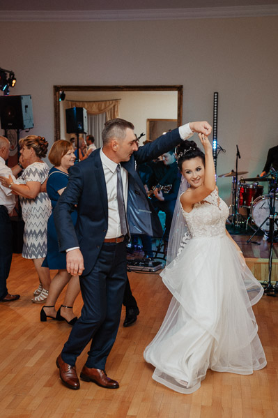 Fotograf ślubny Olkusz - Sfotografowani Marcin Pluta Zabawa weselna, Fotografia ślubna blog, Fotografia ślubna cennik