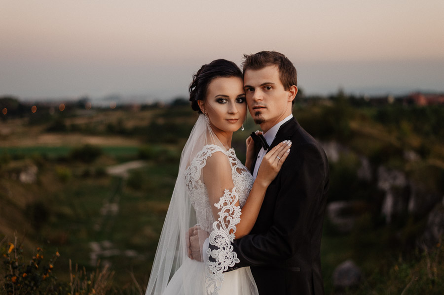 Fotografia Ślubna Olkusz - Sfotografowani Marcin Pluta Zdjęcia po zachodzie słońca, Plener ślubny, Zdjęcia z sesji plenerowej Olkusz