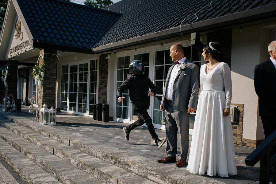 Fotograf ślubny Klucze - Sfotografowani Marcin Pluta Porwanie Pana Młodego, Fotografia ślubna Olkusz, Klucze, Olkusz, Klucze zdjęcia ślubne