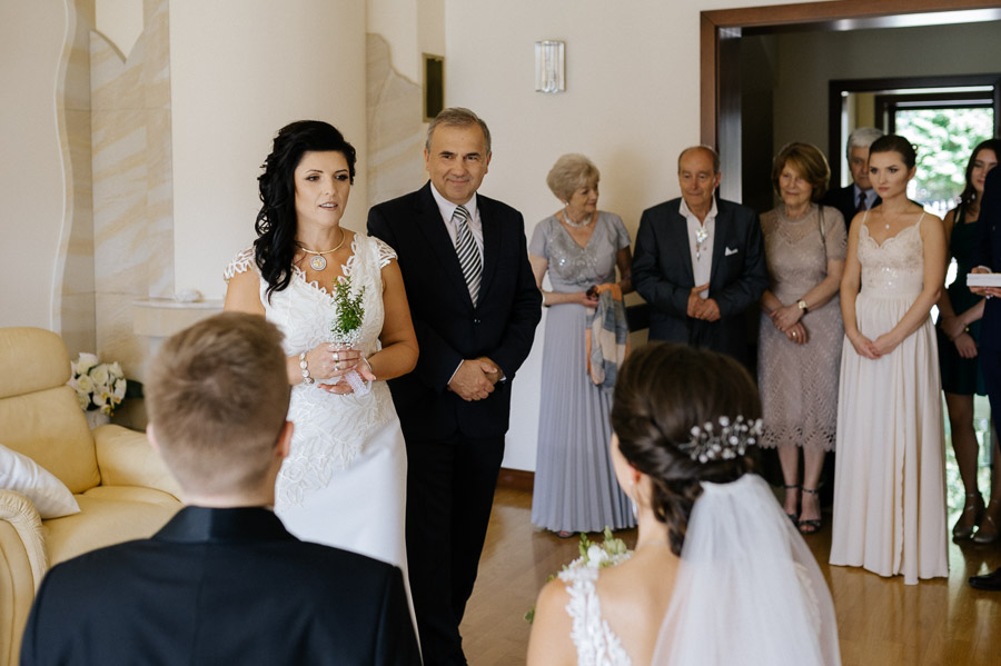 Fotografia Ślubna Częstochowa - Sfotografowani Marcin Pluta Błogosławieństwo rodziców, Zdjęcia z wesela