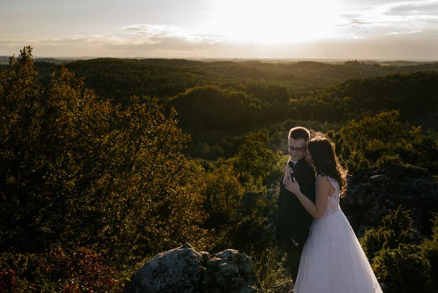 Góra Zborów zachód słońca, Romantyczna sesja ślubna Częstochowa , Fotografia okolicznościowa