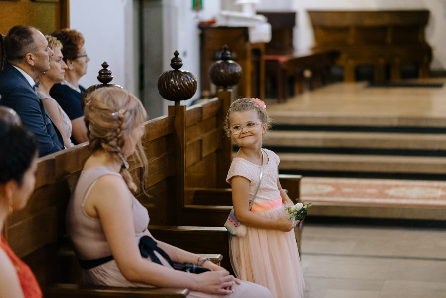 Dzieci na ślubie, Fotograf ślubny i weselny Małopolska, Zdjęcie z reportażu ślubnego