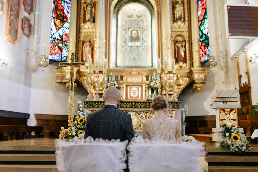 Fotografia Ślubna Małopolska - Sfotografowani Marcin Pluta Modlitwa pary Młodej, Sesja naturalna ślubna, Piękna sesja ślubna