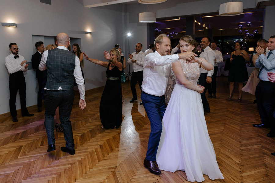 Fotografia Ślubna Małopolska - Sfotografowani Marcin Pluta Taniec Pary Młodej, Fotograf Małopolska, Sfotografowane wesele, Fotograf na ślub