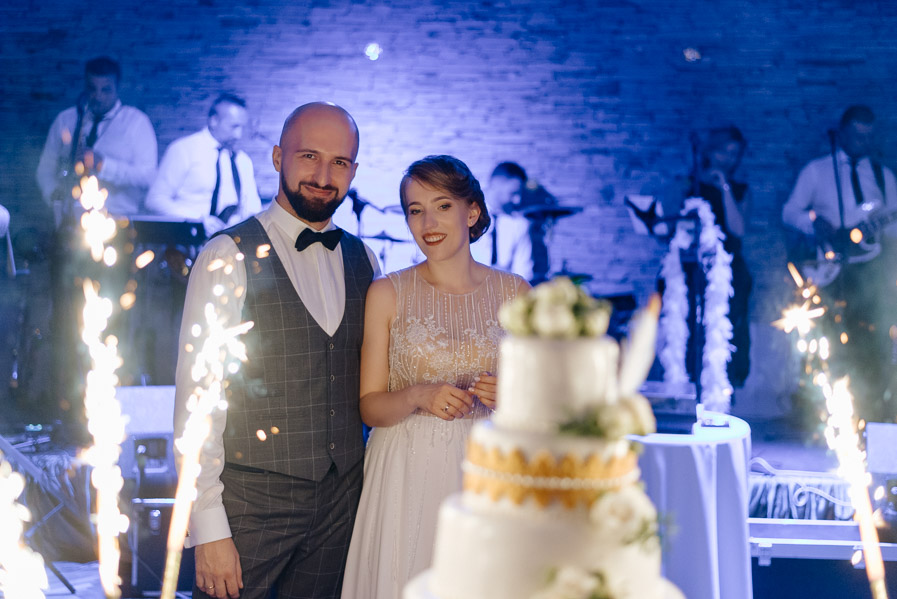 Fotografia Ślubna Małopolska - Sfotografowani Marcin Pluta Tort weselny, Reportaż ślubny z wesela, Fotograf