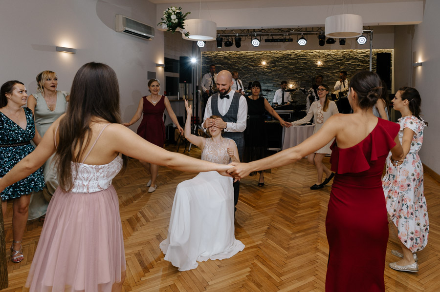Fotograf ślubny Małopolska - Sfotografowani Marcin Pluta Oczepiny, Najlepsze zdjęcia ślubne, Doskonały fotograf ślubny