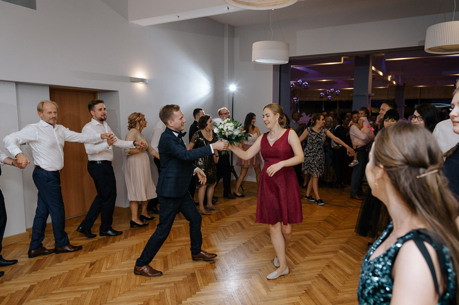 Fotografia Ślubna Małopolska - Sfotografowani Marcin Pluta Taniec nowej Pary Młodej, Fotografia ślubna Małopolska, Zdjęcia ślubne plenerowe
