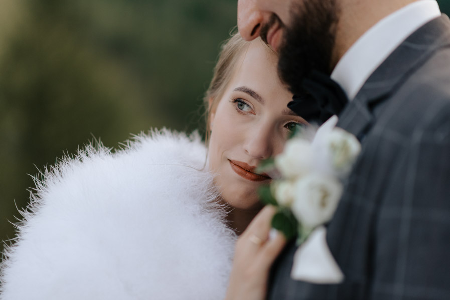 Fotografia Ślubna Małopolska - Sfotografowani Marcin Pluta Portret ślubny, Romantyczna sesja ślubna Małopolska, Reportaż z pleneru ślubnego