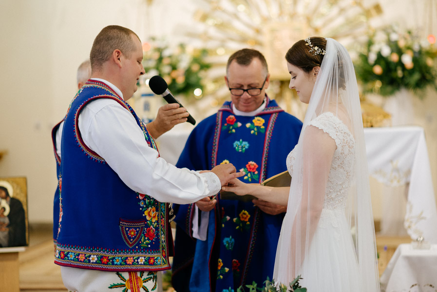 Fotograf ślubny Malopolska - Sromowce Niżne - Sfotografowani Marcin Pluta X, Uchwycony moment na ślub, Romantyczna sesja ślubna