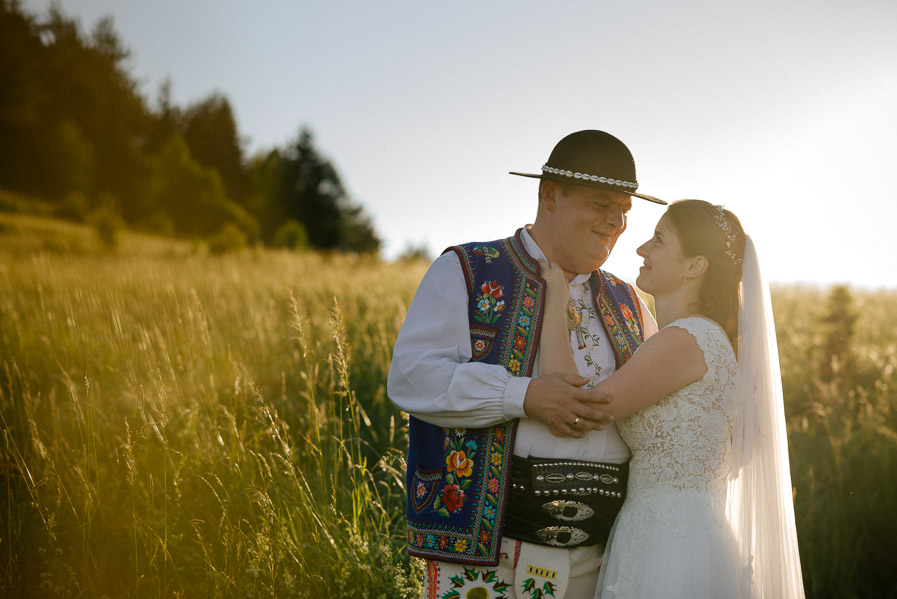 Fotografia Ślubna Malopolska - Sromowce Niżne - Sfotografowani Marcin Pluta X, Naturalna fotografia, Naturalny plener ślubny, Sfotografowani