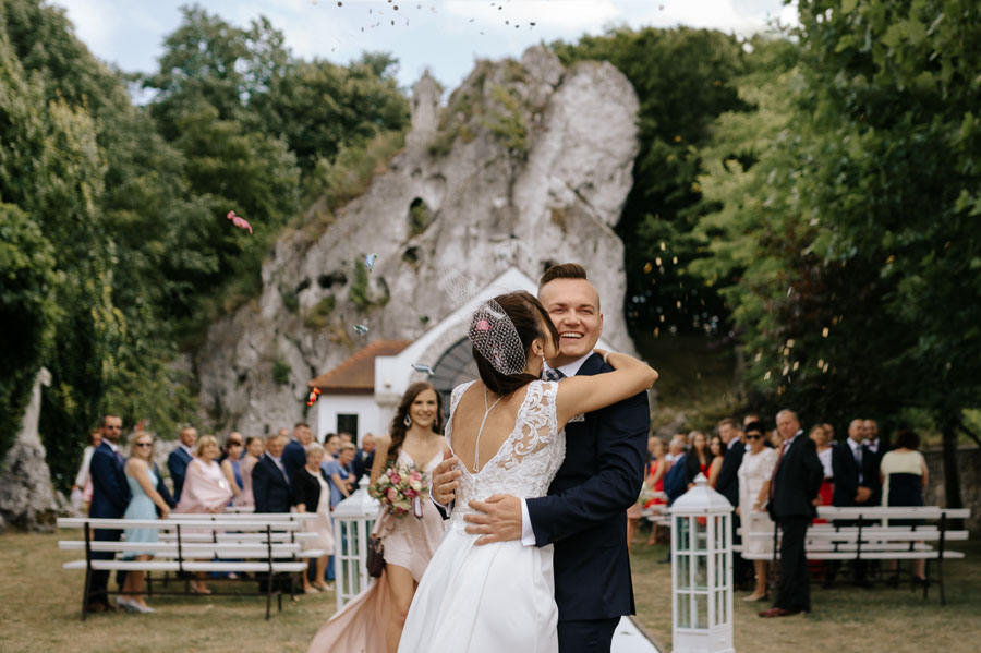 Pocałunek, Fotograf ślubny daje radę, Naturalny reportaż zdjęciowy