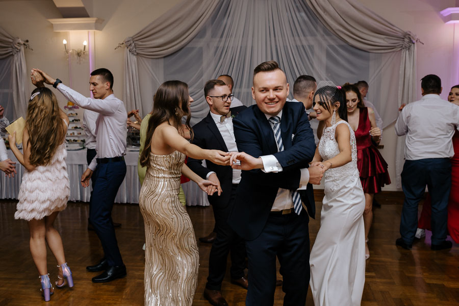 Zabawa weselna, Romantyczna sesja ślubna, Sfotografowani reportaż ślubny
