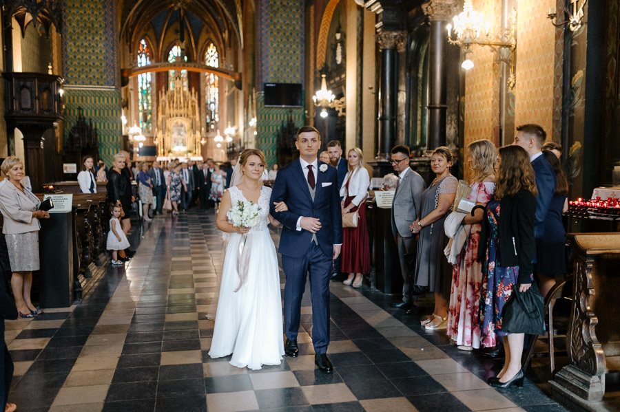 Fotograf ślubny Kraków - Sfotografowani Marcin Pluta Wyście z kościoła, Fotografia ślubna Kraków, Dokumentalny reportaż ślubny