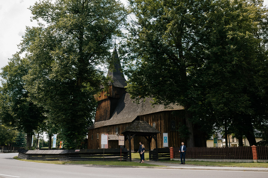 Fotografia Ślubna Kraków - Kościół pw. Wniebowzięcia Najświętszej Marii Panny, znajdujący się w Woli Radziszowskiej Kościół pw. Wniebowzięcia Najświętszej Marii Panny, znajdujący się w Woli Radziszowskiej