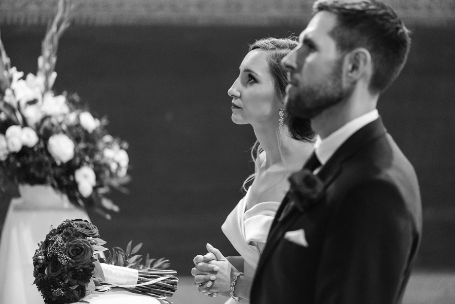 Modlitwa, Fotografia Ślubna Kraków - Małopolska - Sfotografowani Marcin Pluta Modlitwa Pary Młodej, Zdjęcia ślubne Kraków - Małopolska, Fotograf na wesele