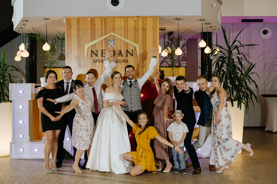 Zdjęcie grupowe, Fotografia Ślubna Kraków - Małopolska - Sfotografowani Marcin Pluta Zdjęcie grupowe, Fotograf ślubny Kraków - Małopolska, Zabawa weselna Kraków - Małopolska