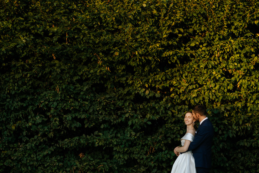 Las, Ogród, Fotograf ślubny Kraków - Małopolska - Sfotografowani Marcin Pluta Romantyczna sesja ślubna w lesie, Wyjątkowe chwile na zdjęciach, Fotograf ślubny