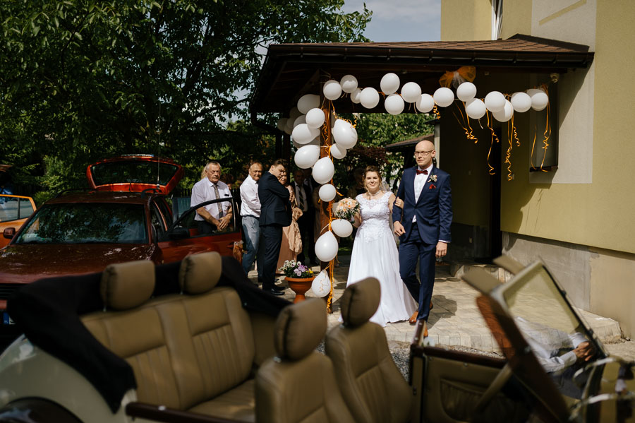 Fotografia Ślubna Śląsk - Sfotografowani Marcin Pluta Wyjście z domu, Fotografia w dniu ślubu, Naturalna fotografia ślubna