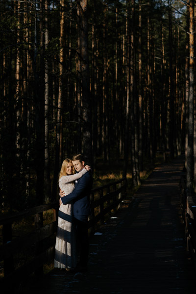 Sesja ślubna w lesie, Sesja plenerowa Małopolska, Bór na czerwonym