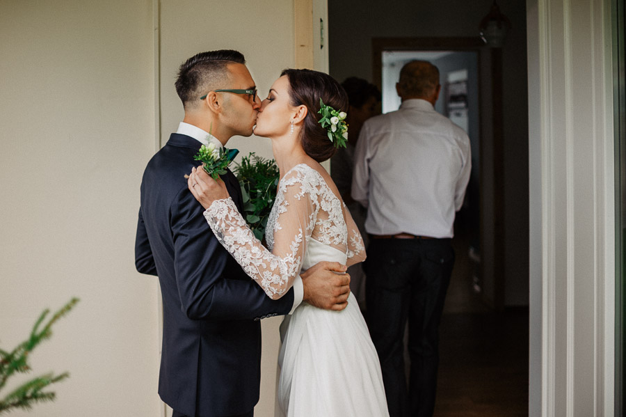 Pocałunek, Zdjęcia ślubne i weselne, Fotograf na ślub