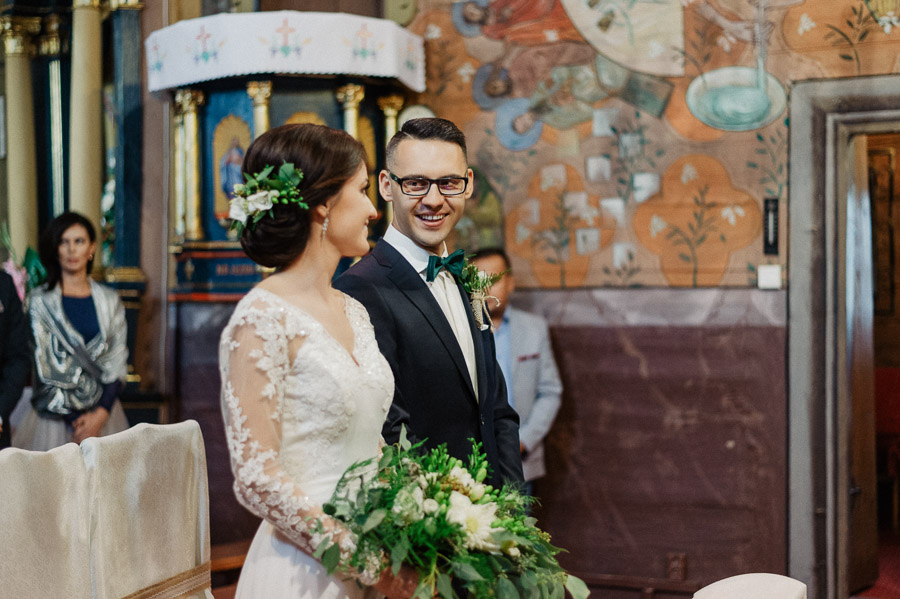 Uśmiech podczas ślubu, Sesja naturalna ślubna, Piękna sesja ślubna