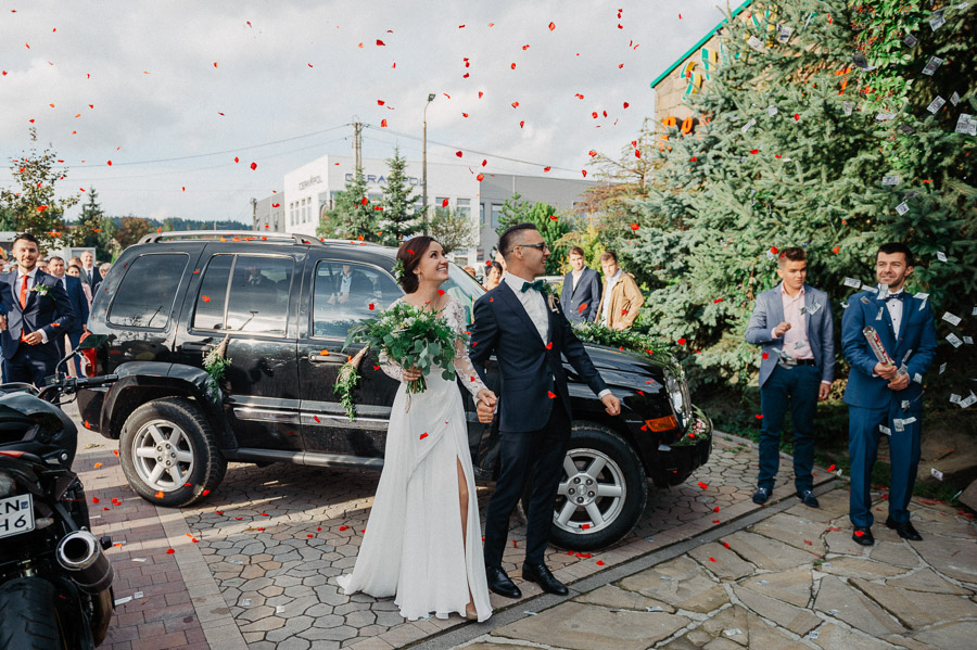 Powitanie na sali weselnej, Zdjęcie ślubne pozowane, Fotograf Marcin Pluta