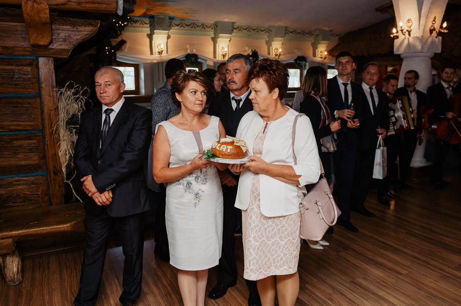 Powitanie chlebem i solą, Fotograf na wesele, Sesja ślubna Kraków - Małopolska